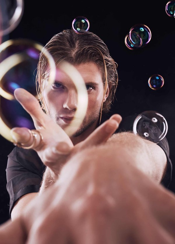 L'importance de la créativité pour un Magicien, maquillage et sculpteur de ballons