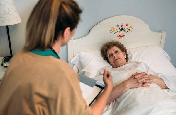 Quelle est la durée typique d'un traitement vasculaire dans cette clinique?